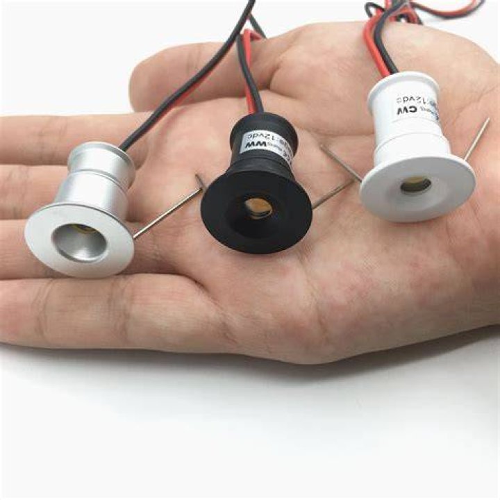 Are LED mini lights dimmable