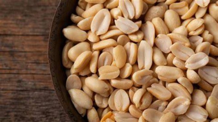 Can peanuts cause joint pain