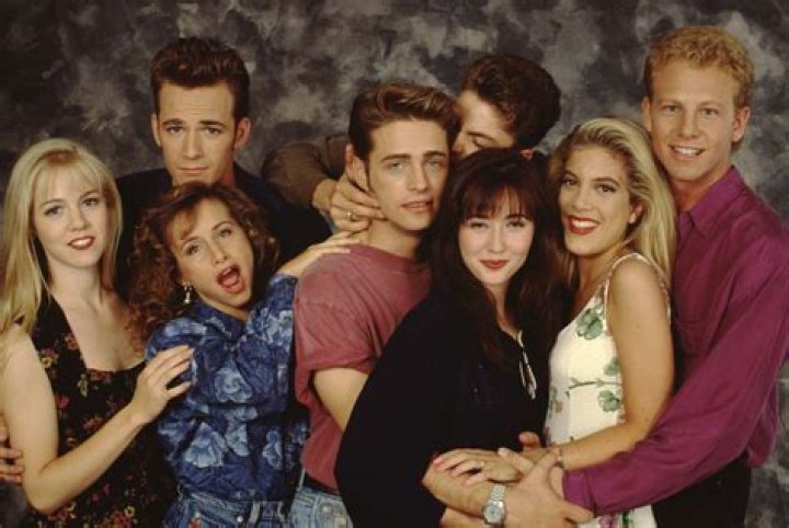 Did Matthew Perry play 90210