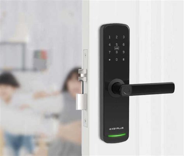 Do digital locks need power