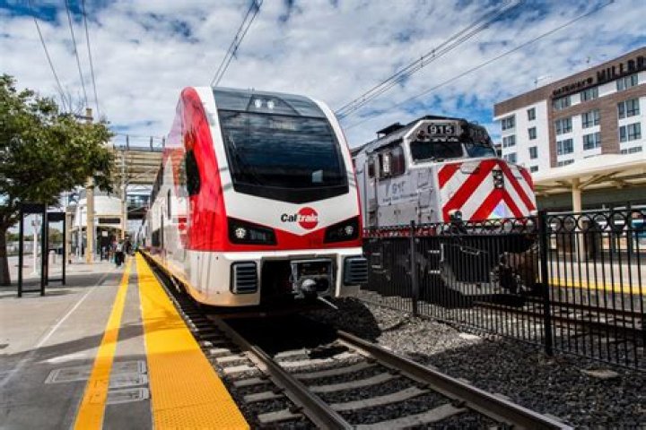 Does Caltrain work on Sunday