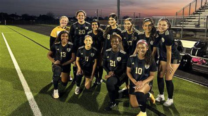 Does DBU have a soccer team