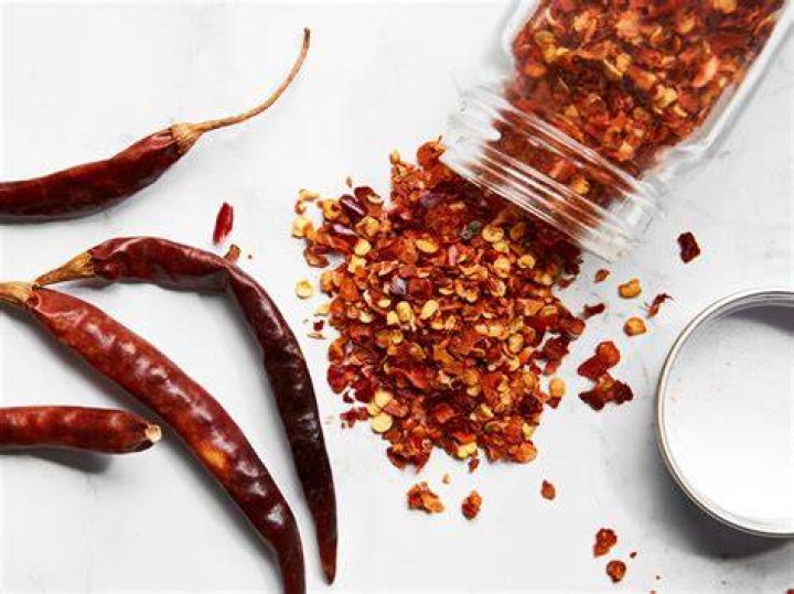 Does dried red pepper go bad