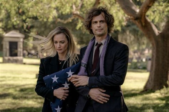 Does JJ end up with Spencer