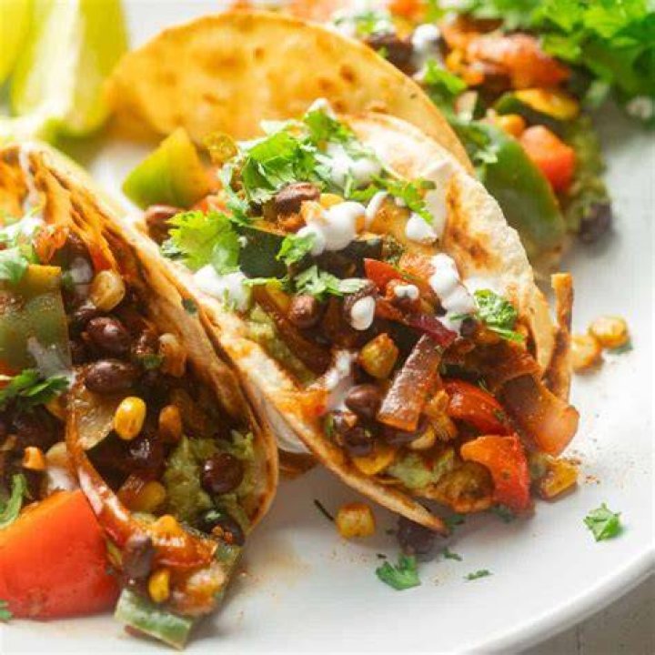 Does red wine go with tacos