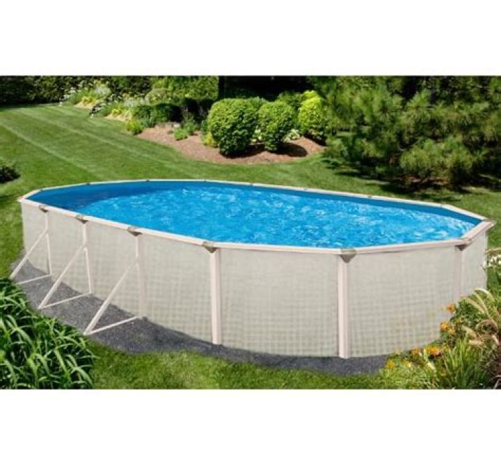 How big is a 15×30 oval pool