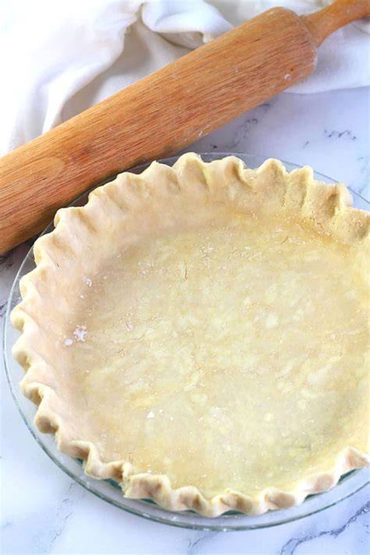 How deep is a 9-inch pie pan