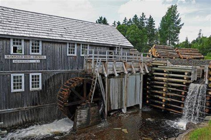 How did sawmills work