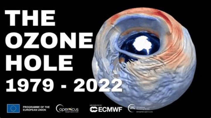 How did the ozone hole form