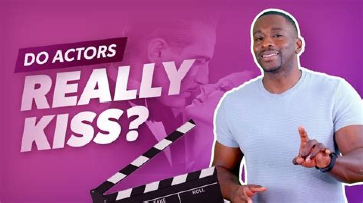How do actors fake throw up