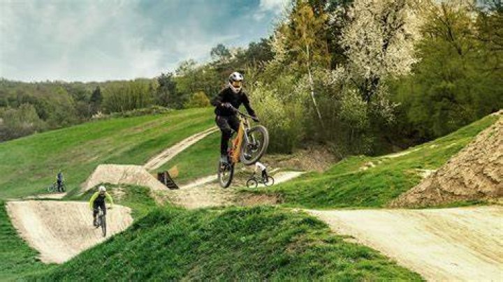 How do I leave downhill Park
