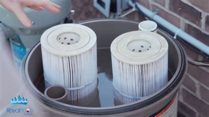 How do I soak my pool filter