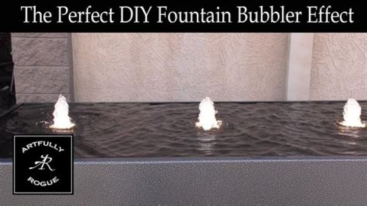 How does a pond bubbler work