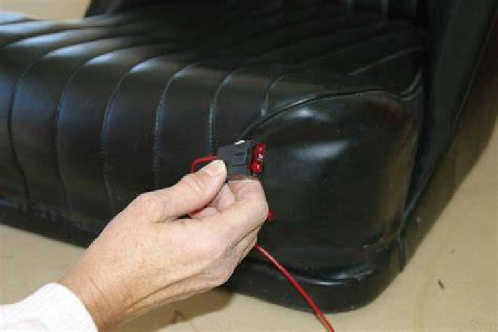 How does a seat heater work