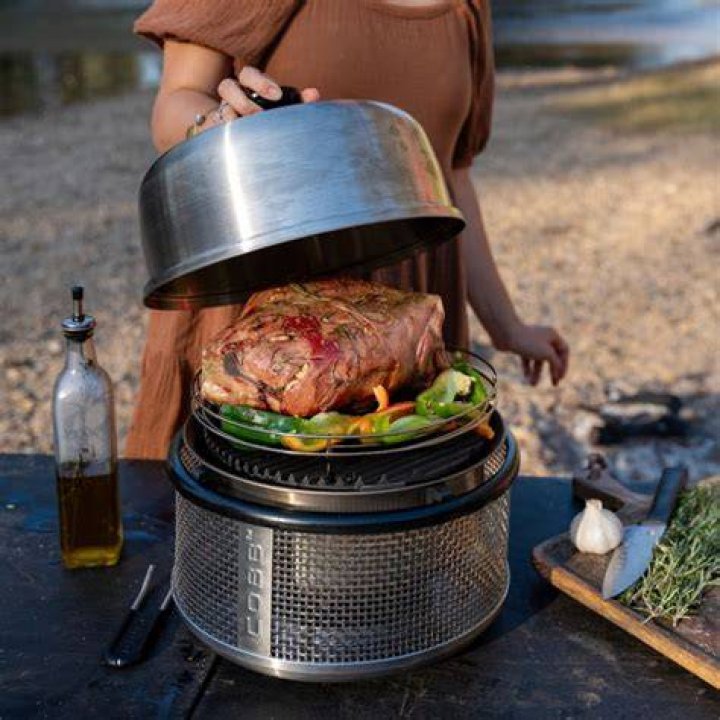 How does the Cobb grill work