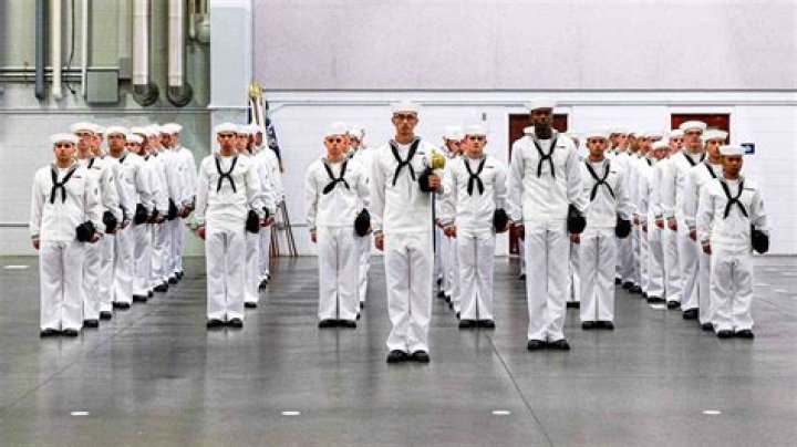 How long is Navy EO a school