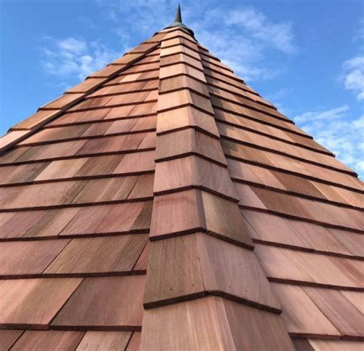How thick are cedar shingles