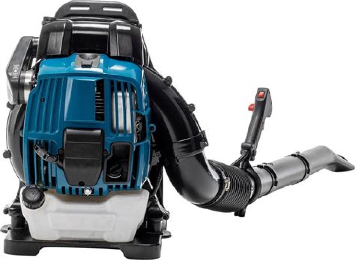 Is a Stihl blower a 2 stroke