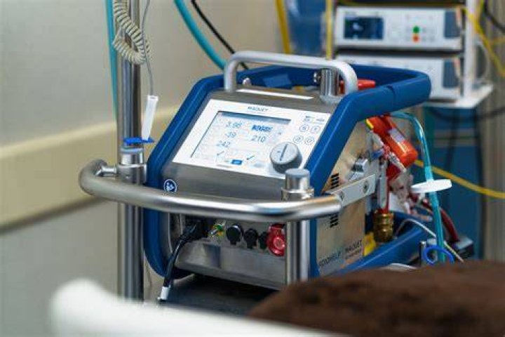 Is ECMO used for hypothermia