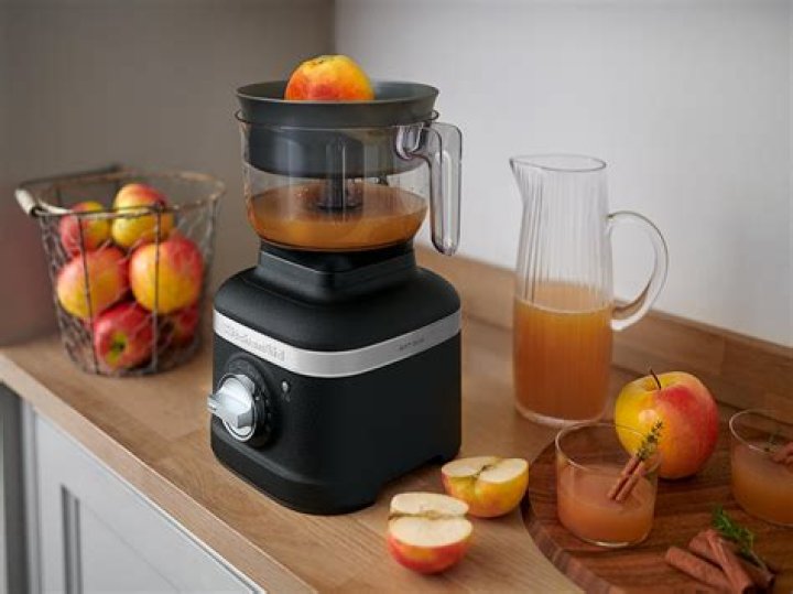 Is KitchenAid a good blender