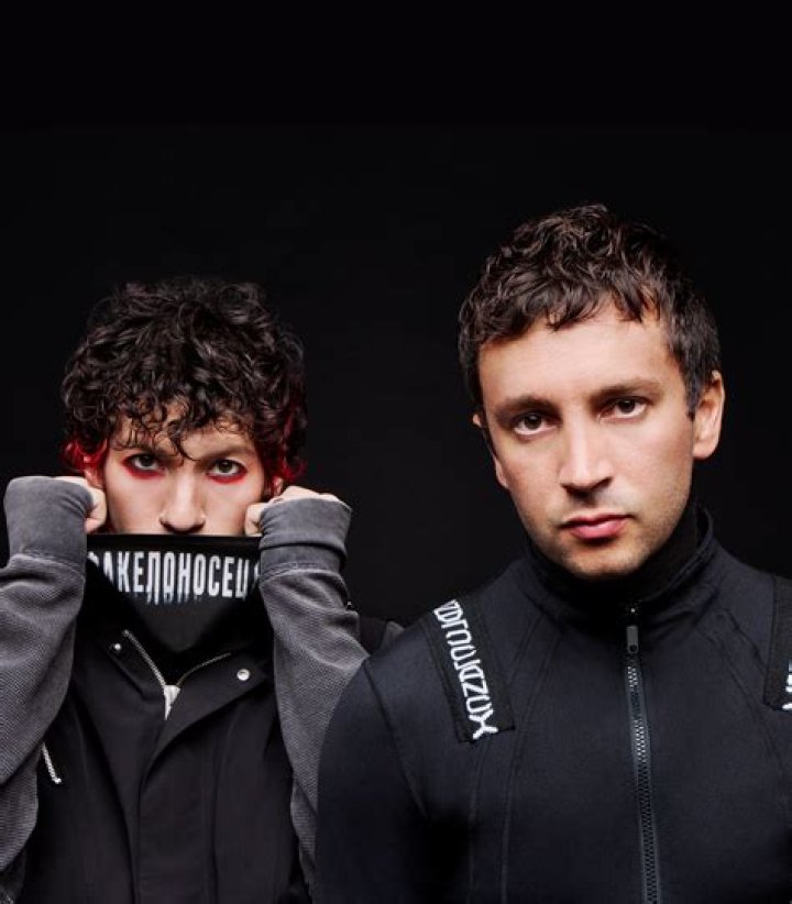Is Twenty One Pilots rap emo