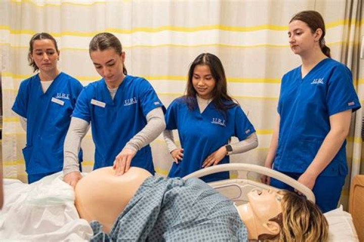 Is Uri a good nursing school
