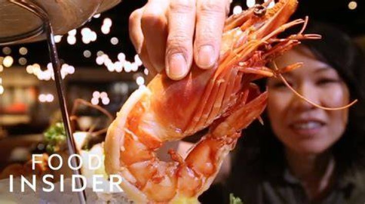 What are the largest prawns