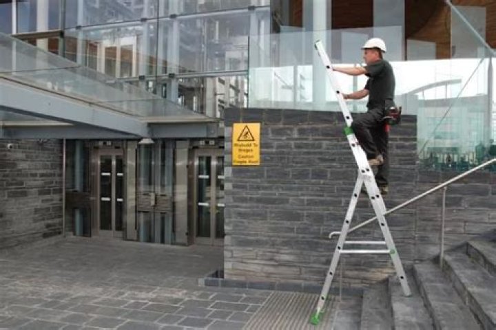 What is a combination ladder