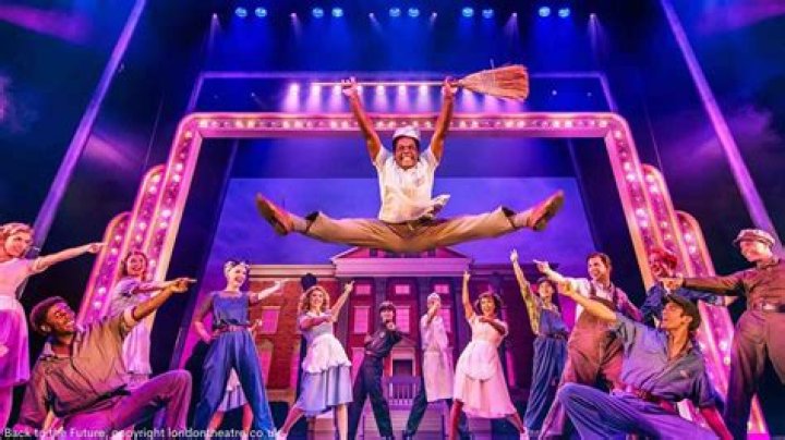 What is musical comedy dance