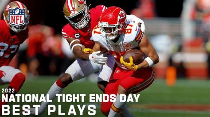 Where does a tight end play
