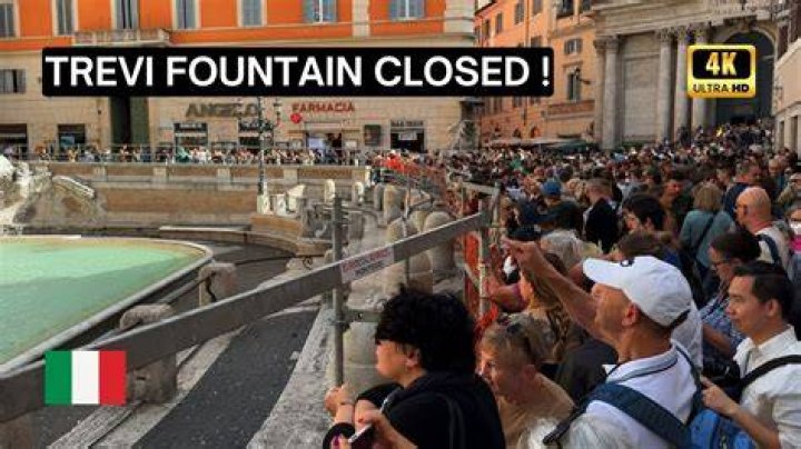 Why is Trevi Fountain closed
