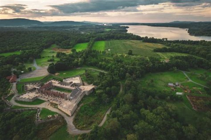 Why was Fort Frontenac built